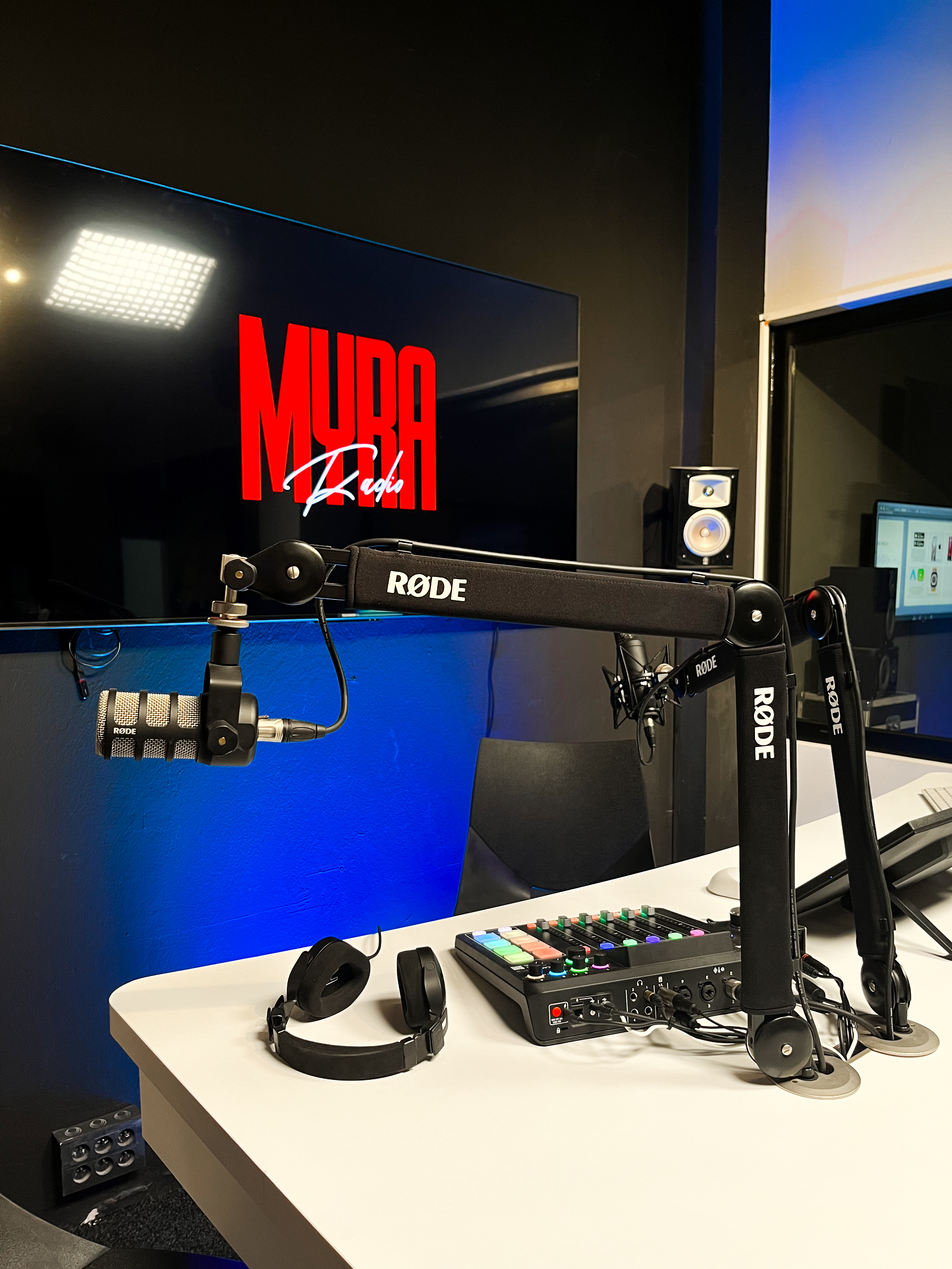 IMG_6442.JPG (4.03 MB)